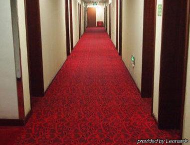 Отель Super 8 Beijing Guang Ming Qiao Экстерьер фото